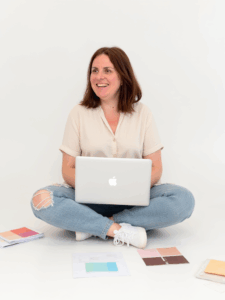 Sabrina Sturm, Brand Design Wien – Die Witwe und der Schusterjunge